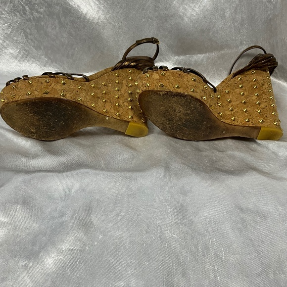 Gucci Studded Cork Platform Wedge Sandals Bronze Gold Leather EU 39.5 - Picture 10 of 12